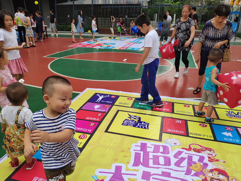 “乐享夏日，创意有我” ——大冲社区室外亲子活动